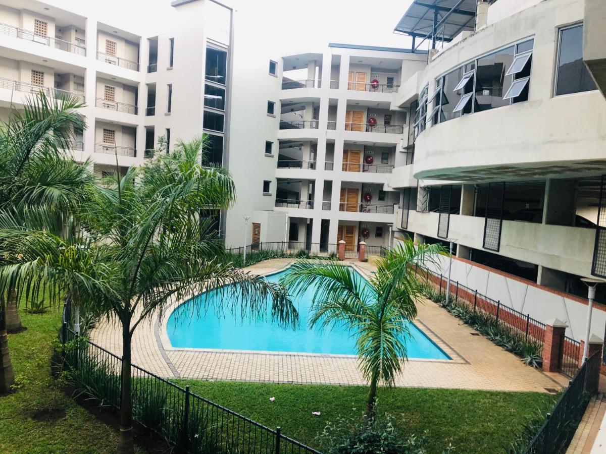 Umhlanga Ridge Self-Catering Apartment Durban Buitenkant foto